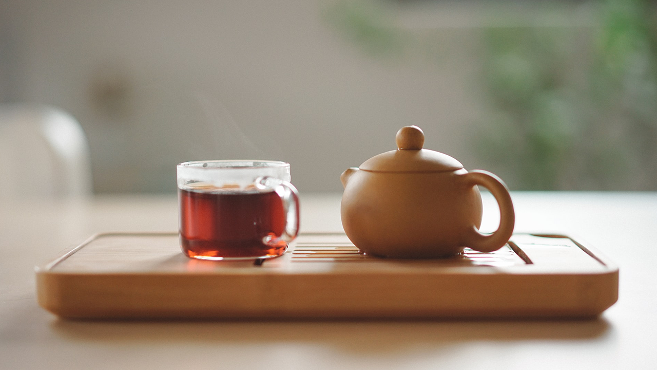 Tea is a British institution - but 20 cups a day is more than a bit excessive. Photo by Manki Kim on Unsplash
